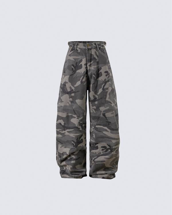 Camo Loose-Fit Cargo Pants with Fleece Lining