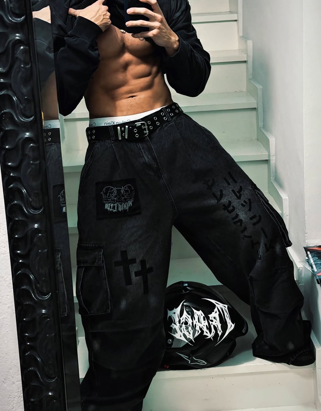 Dark Graffiti Patchwork Cargo Jeans - Y2K Streetwear & Gothic