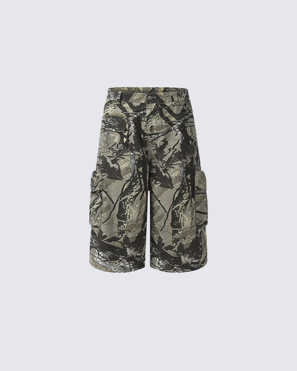 Camo Print Wide-Leg Cargo Shorts