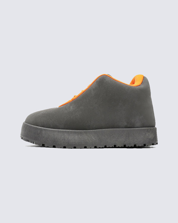 Low-Top Non-Slip Casual Shoes with Orange Lining