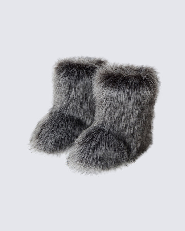 KIIKIO Fuzzy Snow Boots